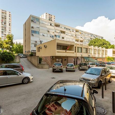 Studio Apartment Nikol สปลิท ภายนอก รูปภาพ